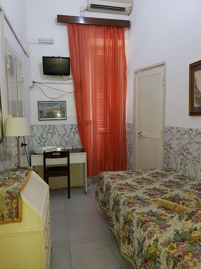 Albergo Stadler Рим Екстериор снимка